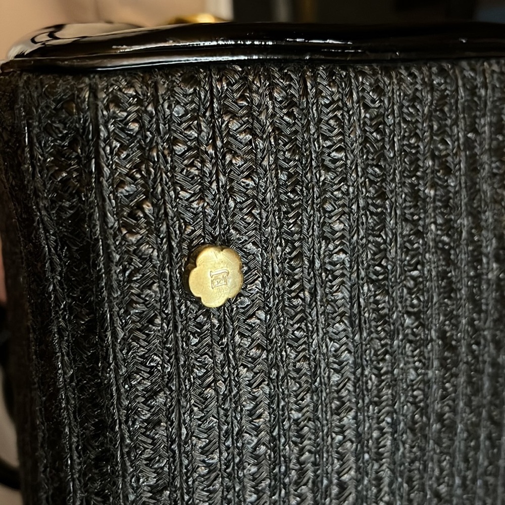 Eric Javits New York Satchel Beautiful and Environmentally Friendly Materials - Picture 7 of 12